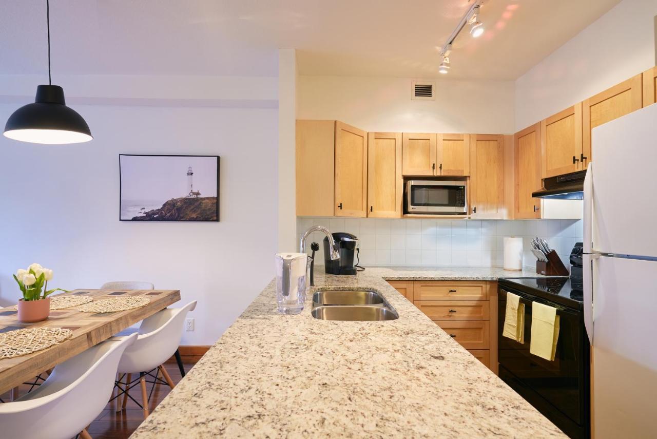 דירות קאנמור Mtn View Escape With King Size Bed With Outdoor Pool - Banff Pass Included! מראה חיצוני תמונה