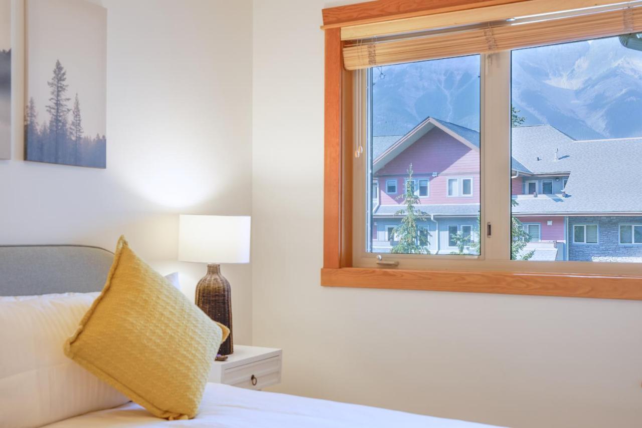 דירות קאנמור Mtn View Escape With King Size Bed With Outdoor Pool - Banff Pass Included! מראה חיצוני תמונה