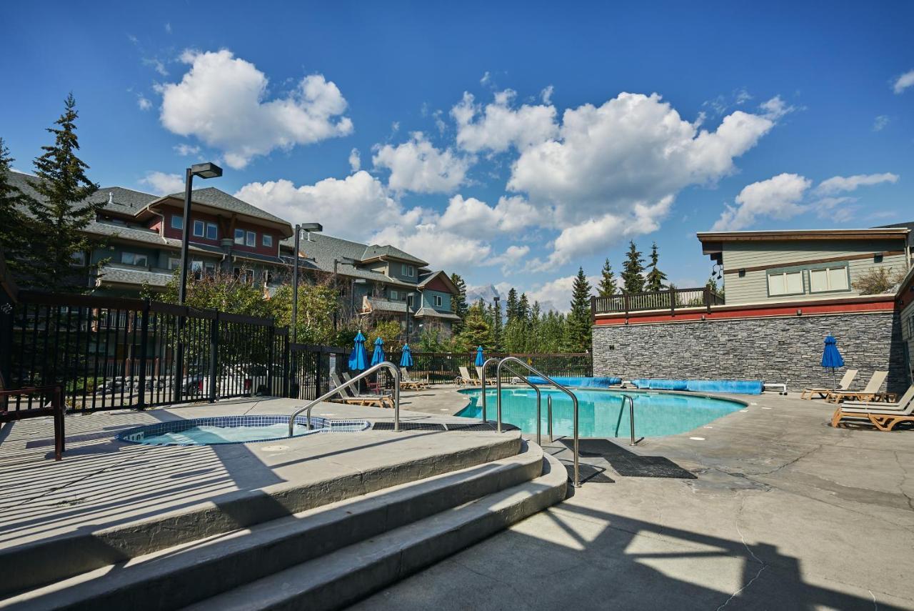 דירות קאנמור Mtn View Escape With King Size Bed With Outdoor Pool - Banff Pass Included! מראה חיצוני תמונה