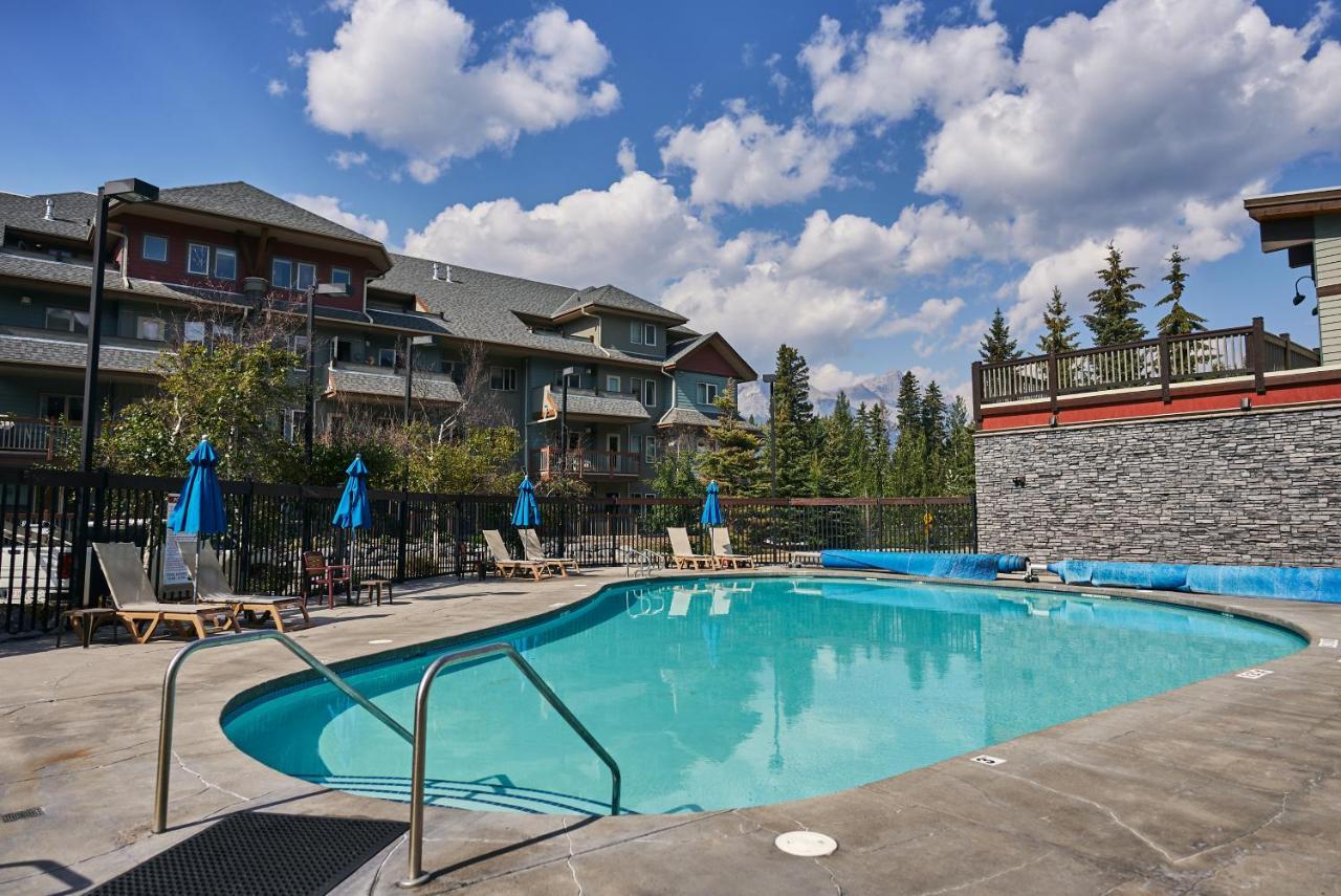 דירות קאנמור Mtn View Escape With King Size Bed With Outdoor Pool - Banff Pass Included! מראה חיצוני תמונה